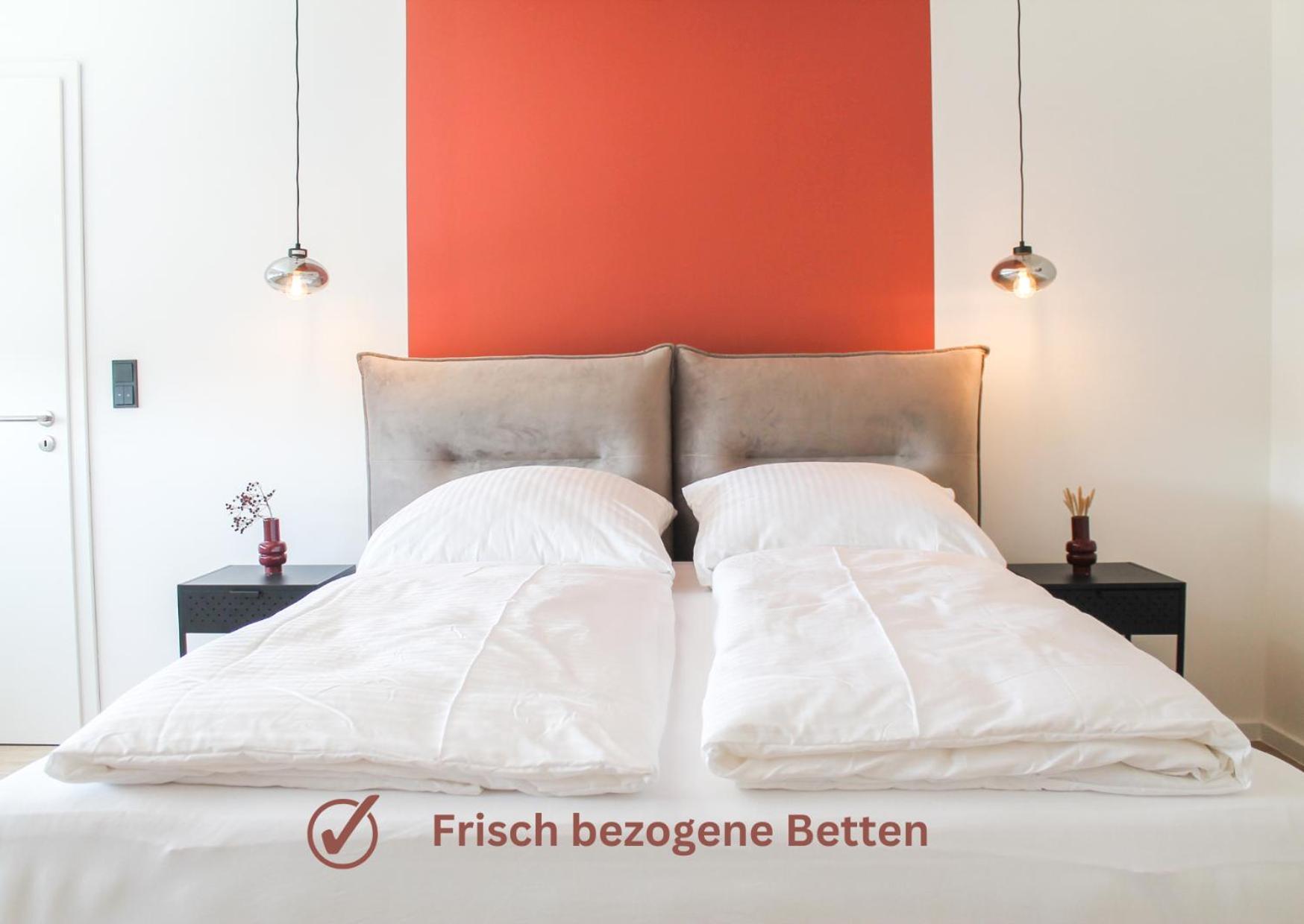 African-Style Apartment - Stadtnah, Parkplatz, E-Ladestation Fuer Auto & Fahrraeder, Gitterbox Fuer Fahrraeder, Fitnessstudio Koblenz  Bagian luar foto